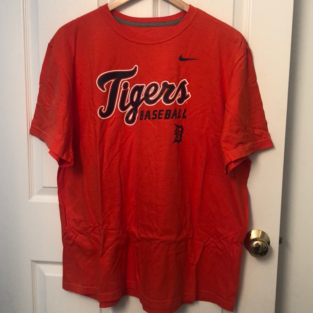 Men’s Nike 3XL T-shirt